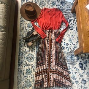 Gorgeous fall/winter print skirt ❤️🧡🤎